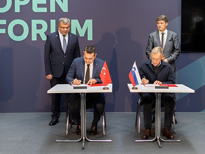 Otokar dan tarihi anlaşma!