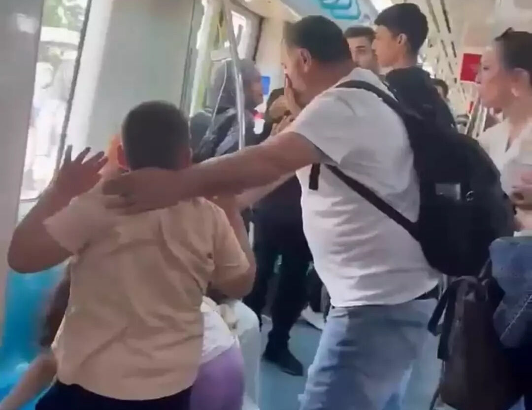 Çocuklarının önünde yumruklanan baba konuştu