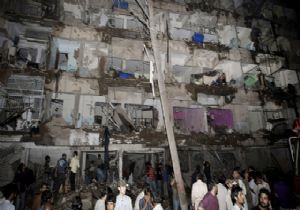 Pakistan’da Art Arda Patlamalar: