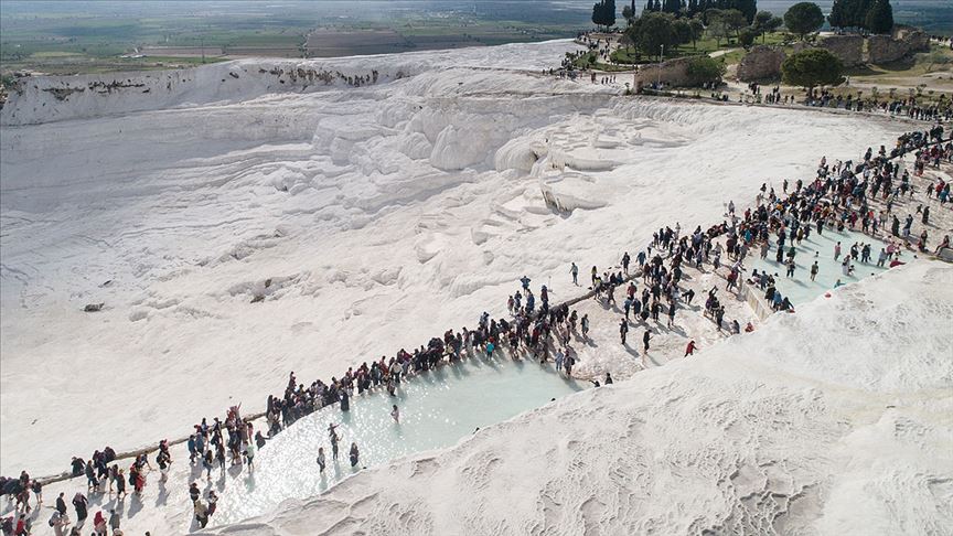 Pamukkale ye turist akını