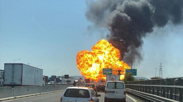 İtalya da patlama meydana geldi