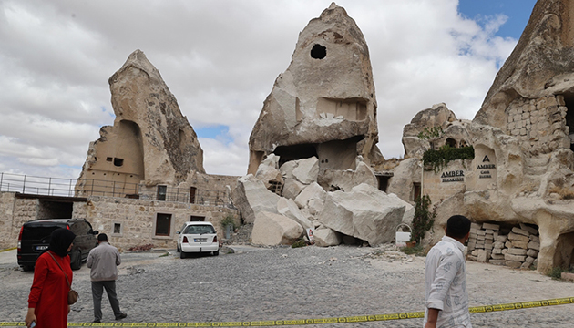 Nevşehir deki peribacası çöktü