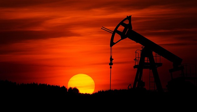 Brent petrolün varil fiyatı 83,20 dolar