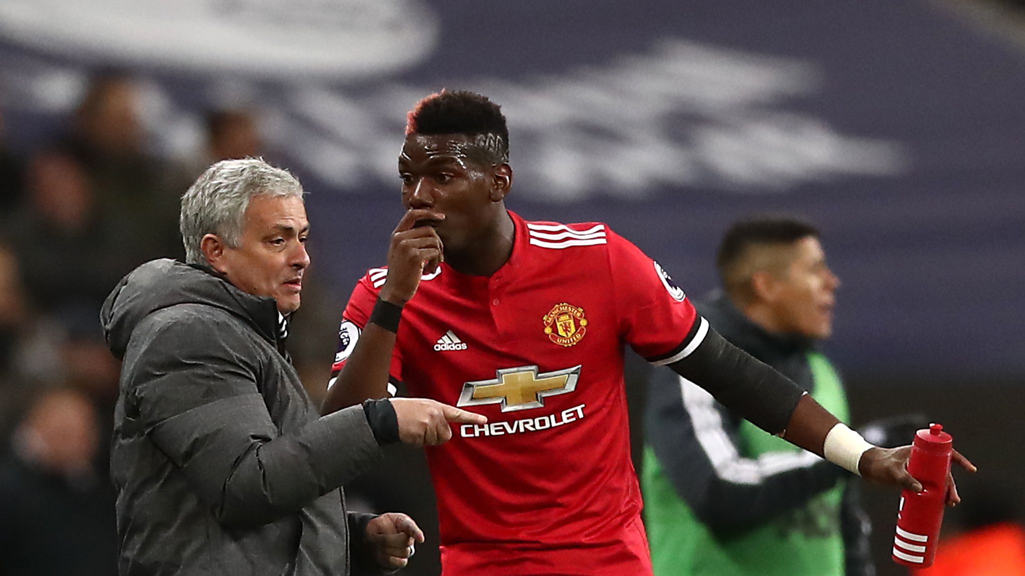 Pogba dan Mourinho ya eleştiri