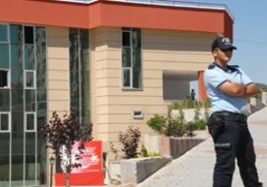 21 Kişi İçin 6 Bin Görevli! 