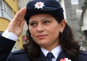 Müsaitseniz  Polis Hanım  Çaya Gelecek