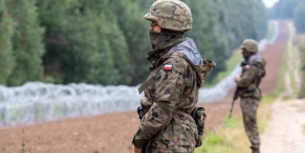 Polonya, Belarus sınırına duvar örüyor
