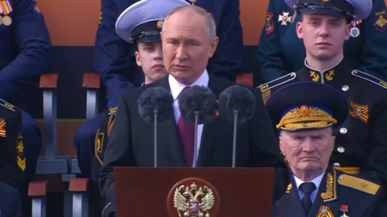 Putin: Batı, Nazileri kimin yendiğini unuttu