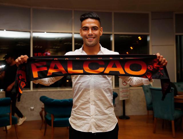 Radamel Falcao resmen Galatasaray da