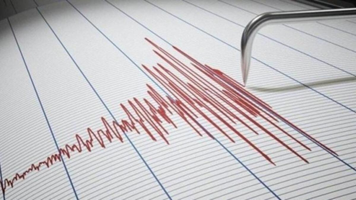 İran da korkutan deprem