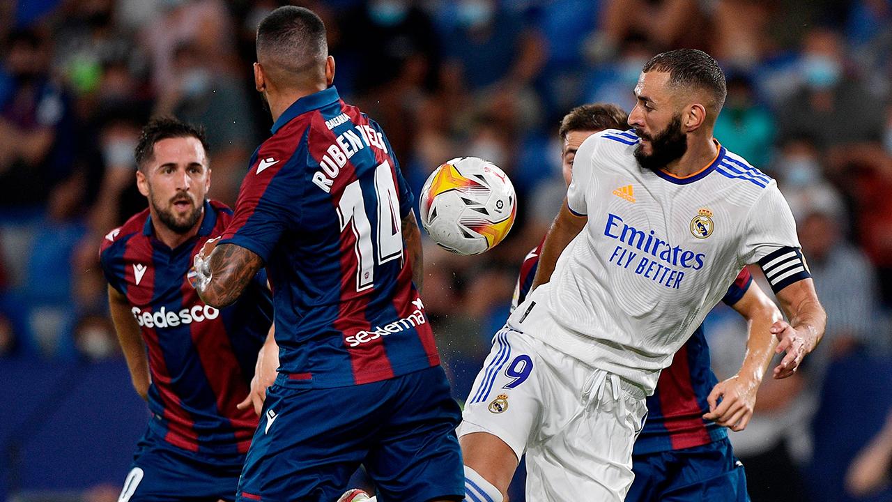 Real Madrid 2 puanı hediye etti