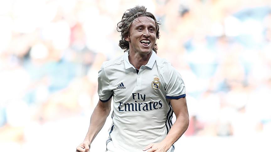 Avrupa da yılın futbolcusu Modric