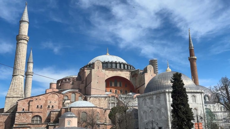 Ayasofya da restorasyon başladı