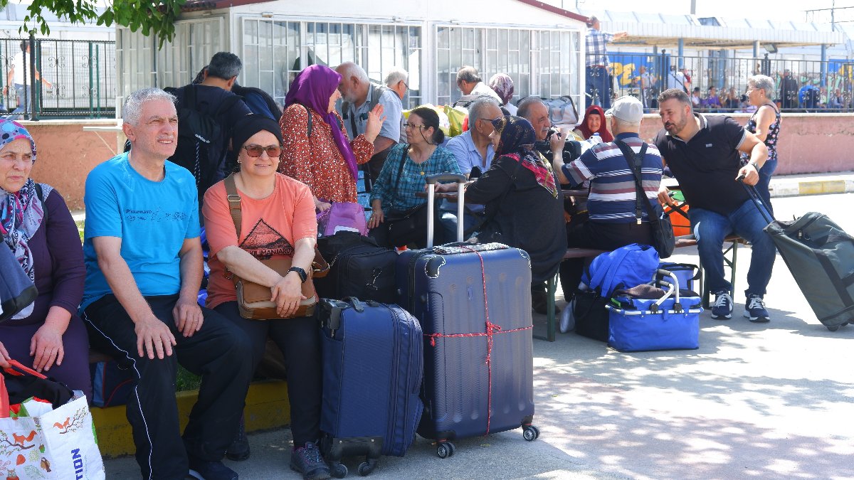 Gurbetçiler akın akın gelmeye başladı