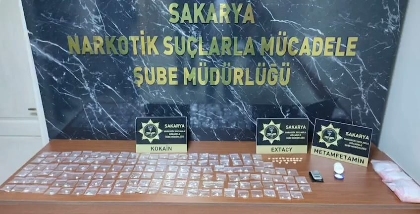Sakarya da kokain operasyonu: 3 gözaltı