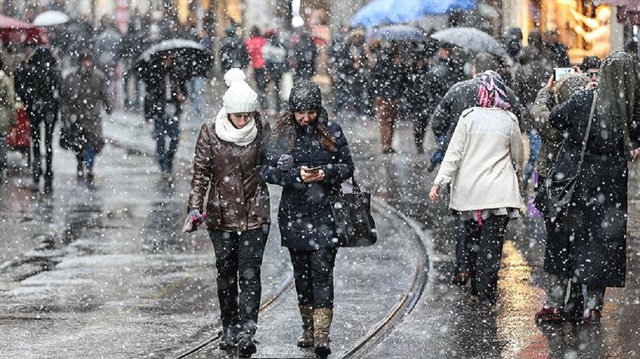 AKOM tarih verdi! İstanbul a kar geliyor