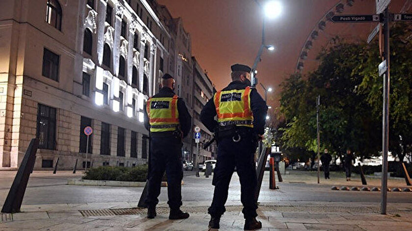 Budapeşte de kanlı saldırı: 1 polis öldü