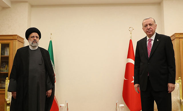 Türkiye-İran görüşmesi Türkmenistan’da gerçekleşti