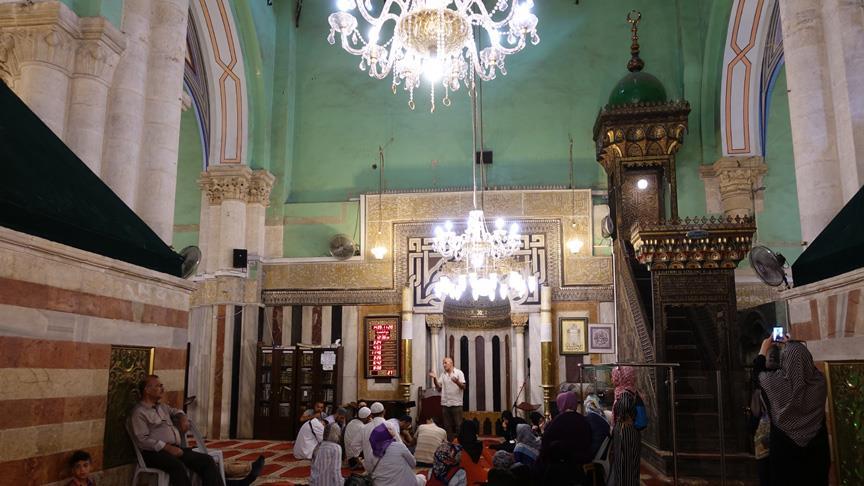 İsrail den  Camiyi yıkın  emri