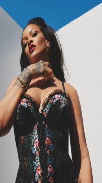 Rihanna yine çok iddialı!