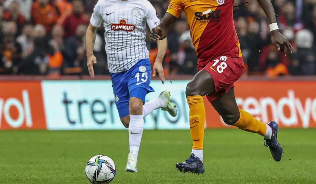 Rizespor - Galatasaray maçının ilk 11 leri