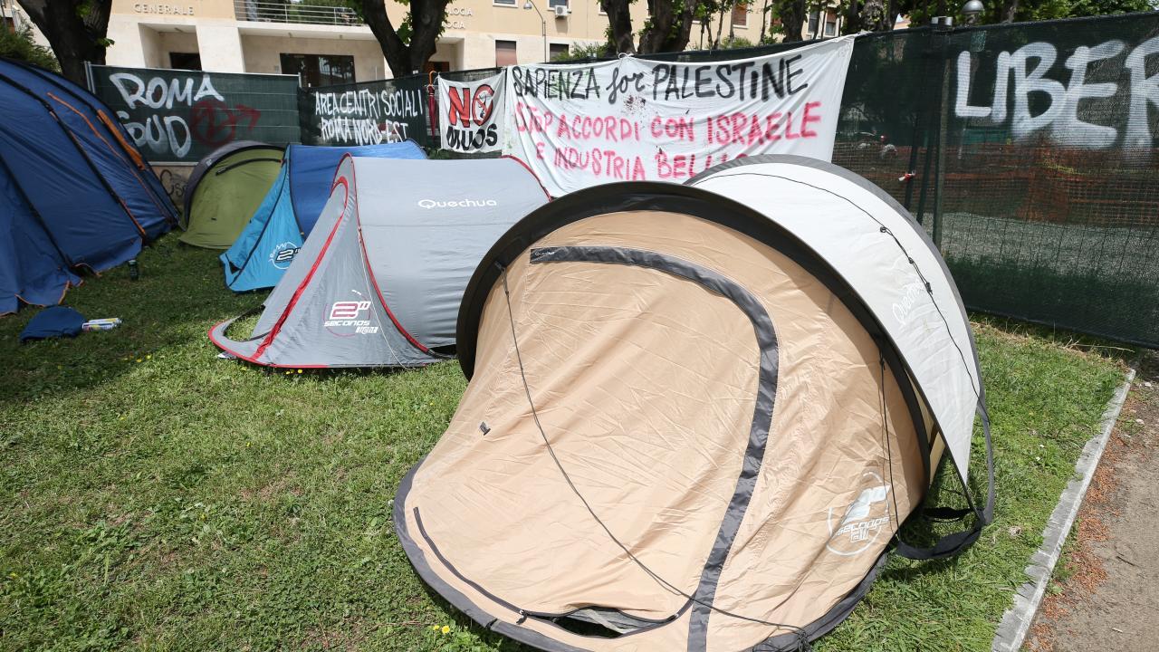 Roma Sapienza Üniversitesi öğrencileri de Filistin e destek için çadırlar kurdu