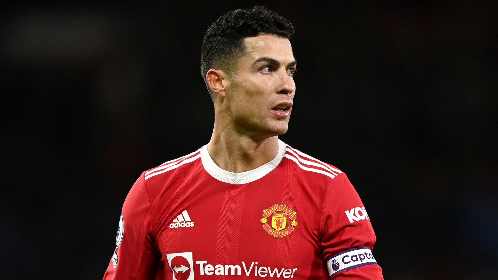 Ronaldo Manchester United a ayrılmak istediğini bildirdi!