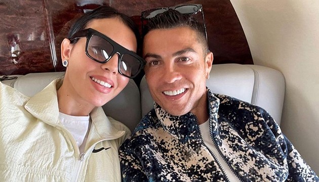 Ronaldo'dan dudak uçuklatan hediye!