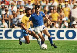 İtalya futbol efsanesi Paolo Rossi hayatını kaybetti