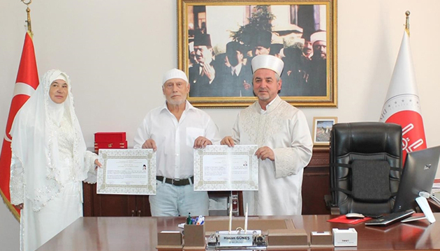 Rus çift, Aydın da Müslüman oldu