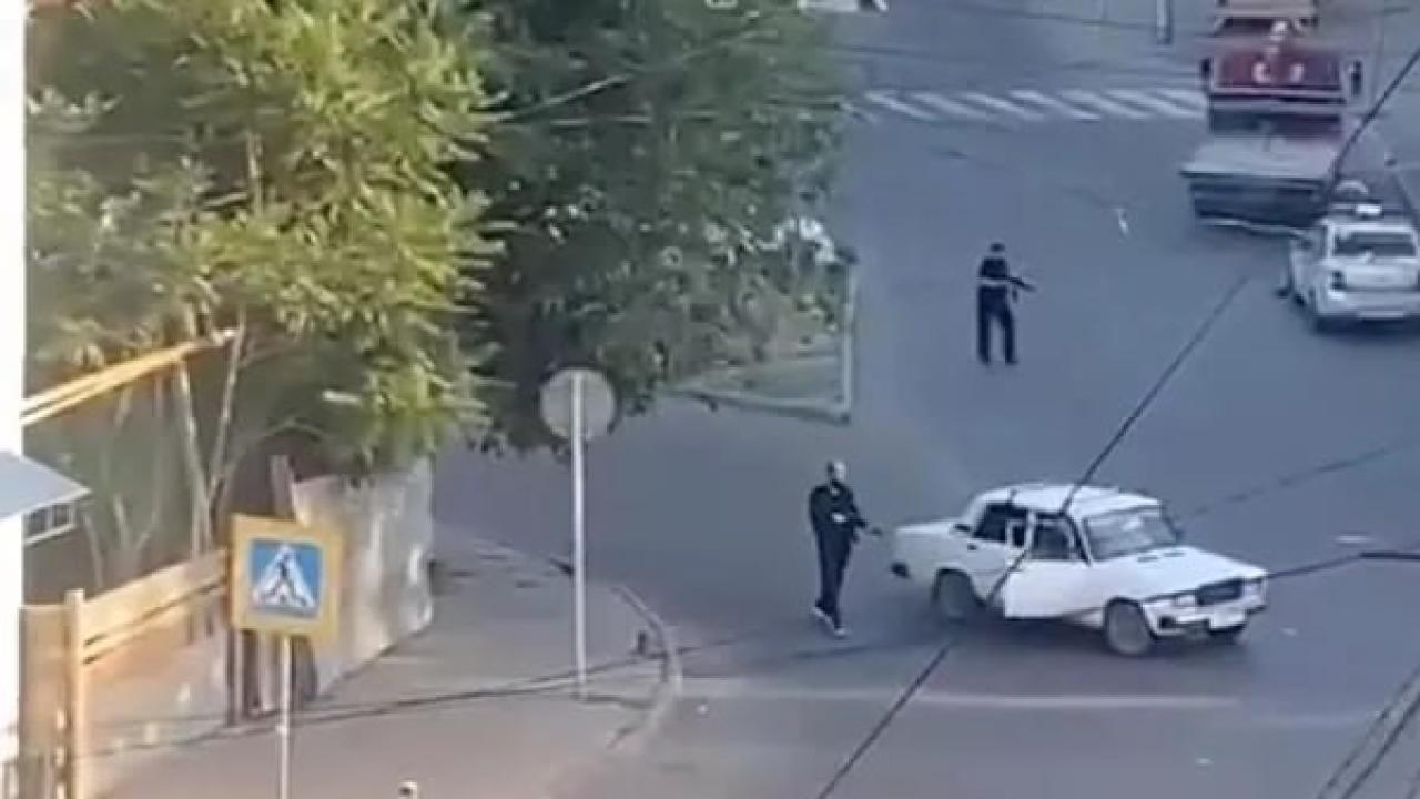 Rusya nın Dağıstan bölgesindeki silahlı saldırılarda 6 polis öldü