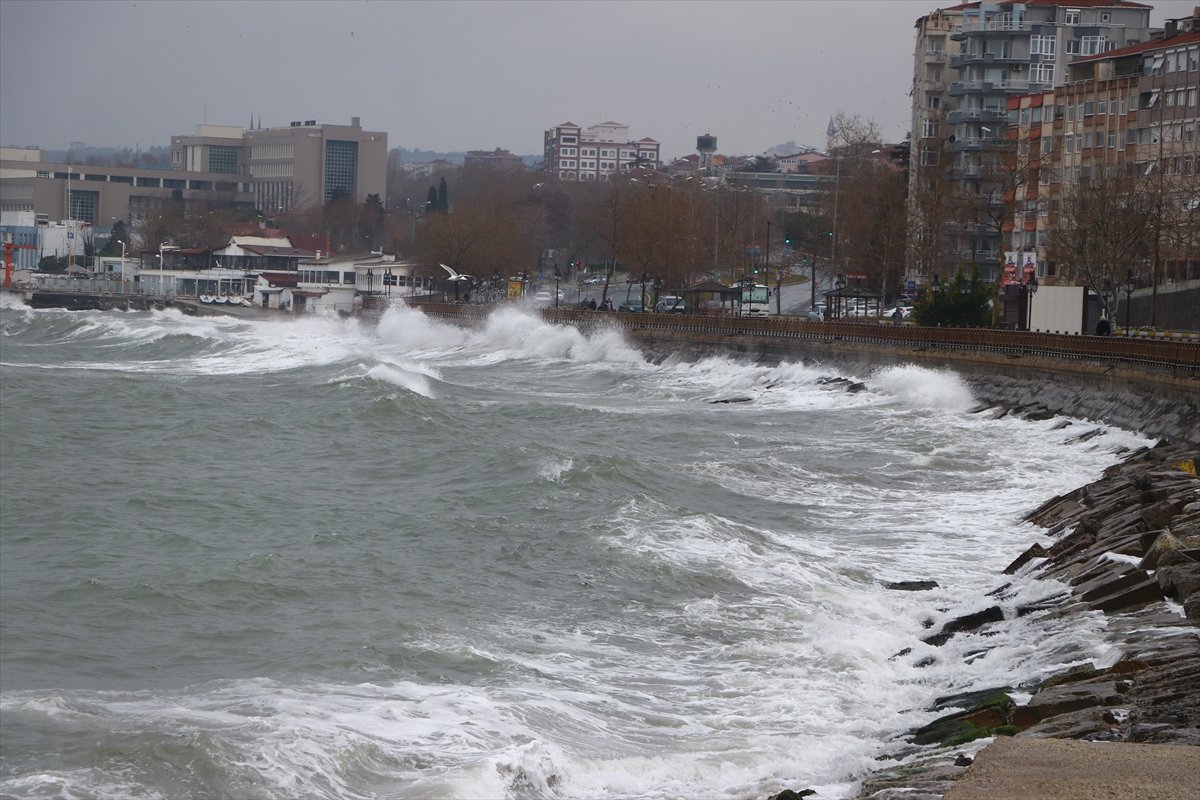 Marmara Denizi nde şiddetli rüzgar!