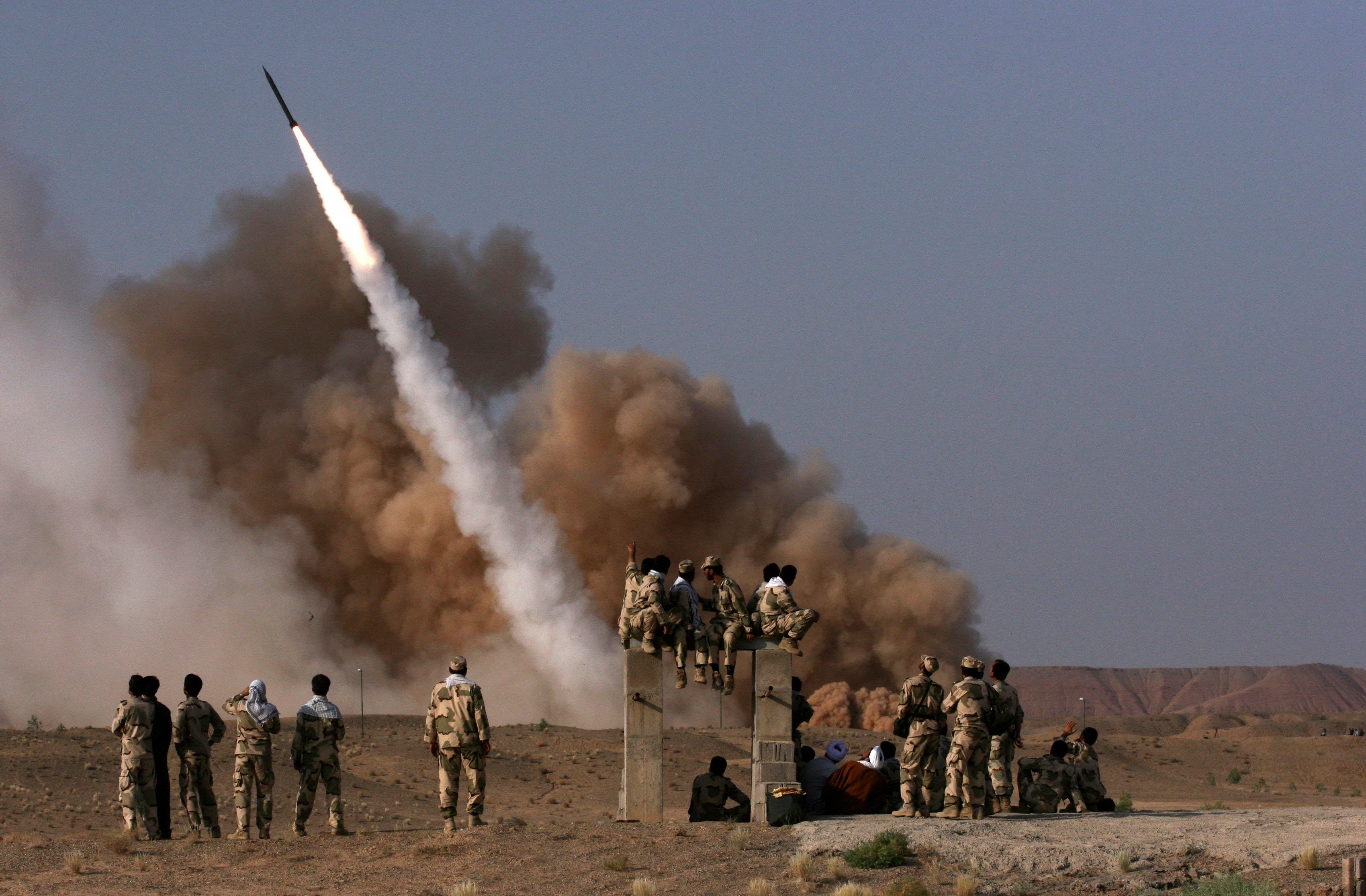 Ракетное нападение. Армия Ирана ракеты. Ядерные ракеты Ирана. Баллистические ракеты Ирана. Иран ядерное оружие.