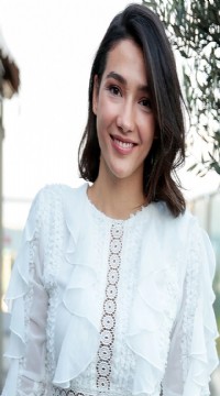 Aybüke Pusat yeni rolü için tesettüre girdi