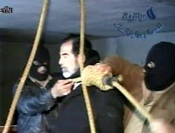SADDAM I ASMADAN ÖNCE DÖVMÜŞLER
