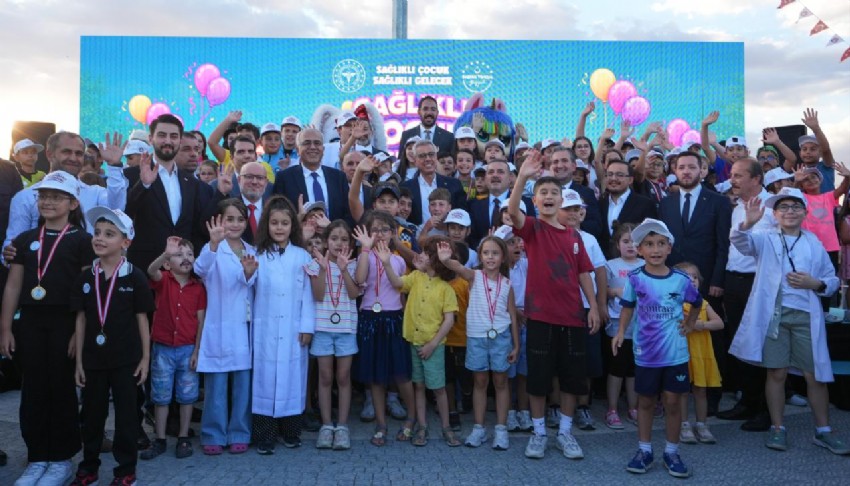 878 bin 840 çocuk 'sağlık elçisi' oldu