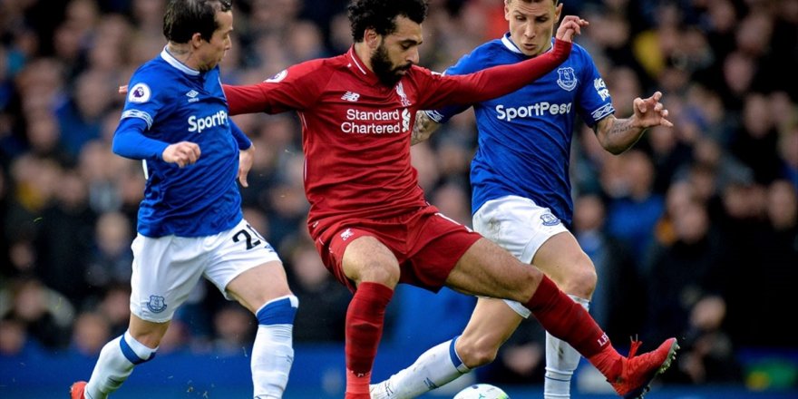 Liverpool liderliği Manchester City ye bıraktı