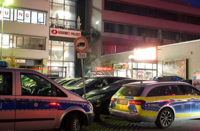 Almanya da bir kafeye daha silahlı saldırı