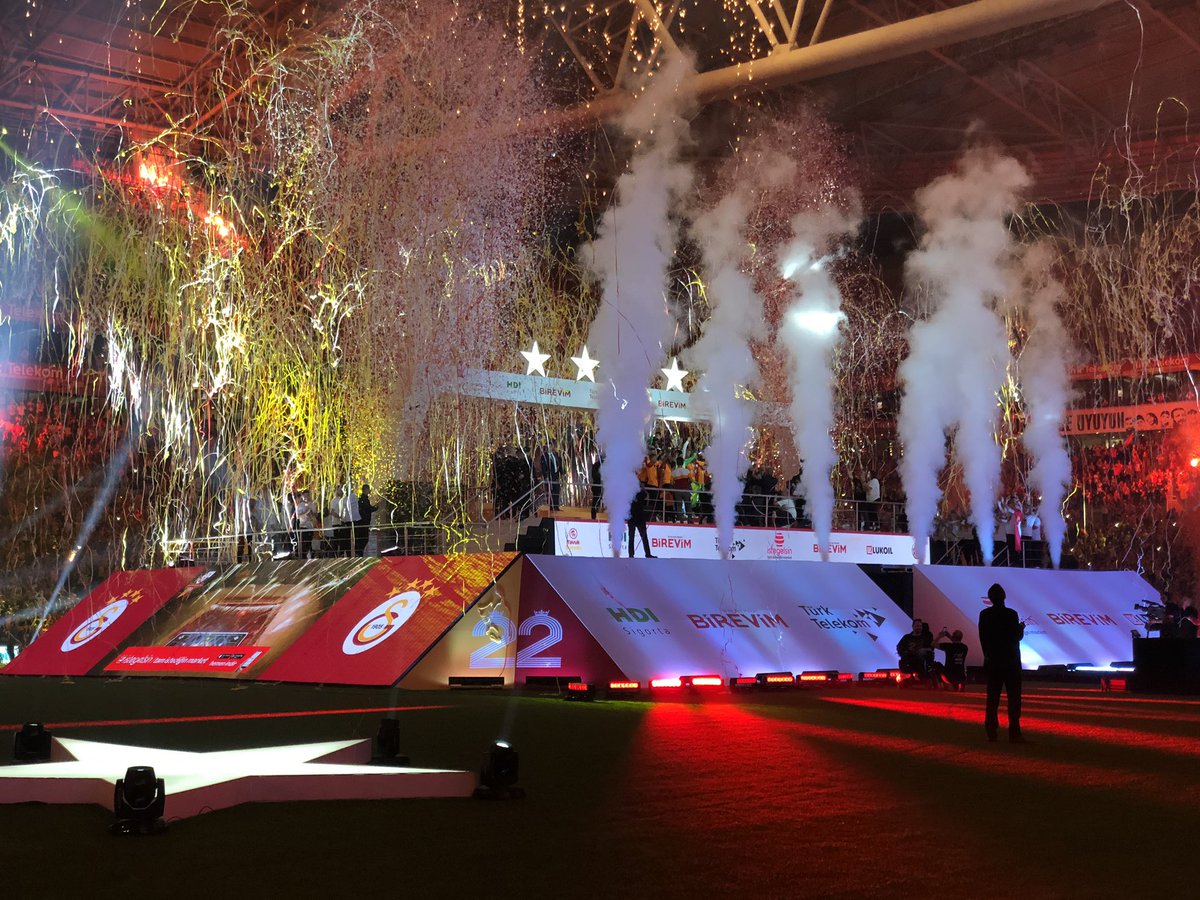 Galatasaray ın şampiyonluk kutlaması