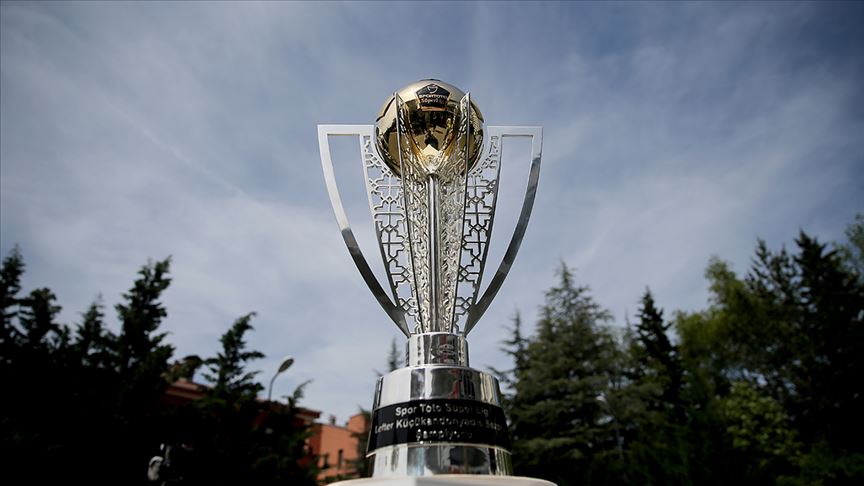 Şampiyonluk kupası Ankara da görücüye çıktı
