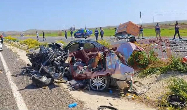 Şanlıurfa da feci kaza: Bir aile yok oldu