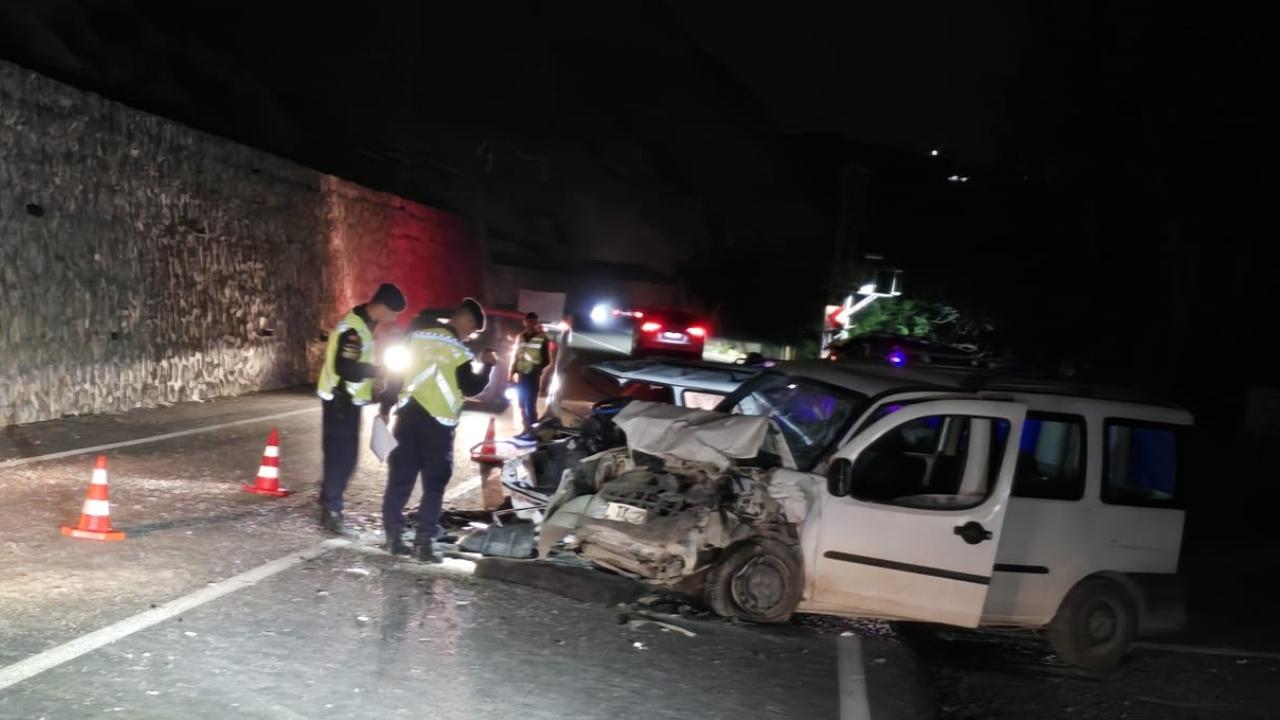 Şanlıurfa da iki araç çarpıştı: 1 ölü