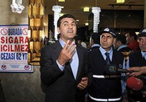 Şişli de 17 Kişi Sigara Yasağı Cezası Yedi