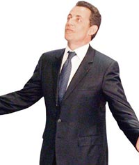 GÖÇMENLER: SARKOZY KAZANIRSA YAKARIZ