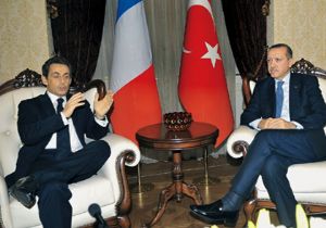 Sarkozy ye Fatura Uzayda Kesildi!