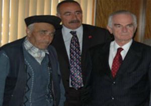 Sav Alay Ettiği Ünal ın Evinde..