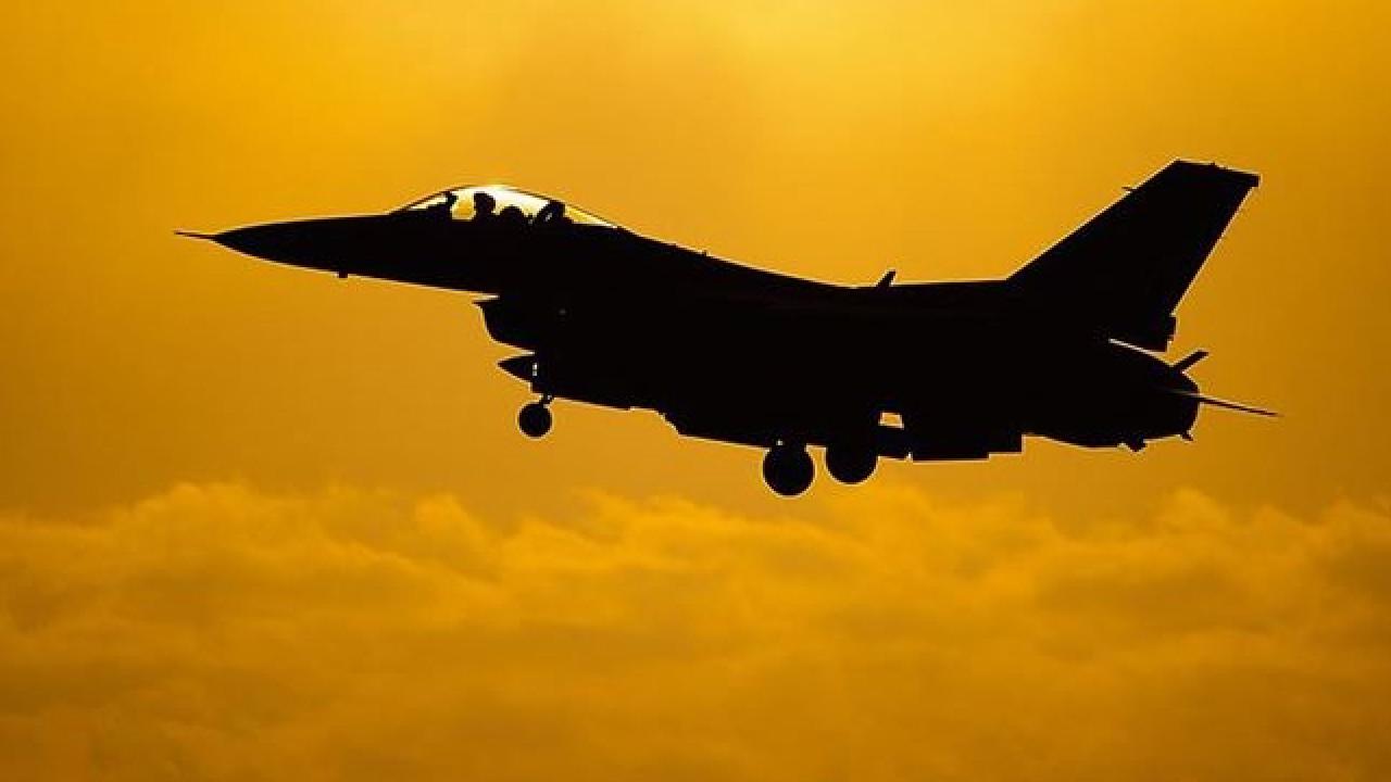 Hindistan da Su-30 MKI savaş uçağı düştü