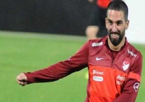 Arda Turan Kime Sürpriz Yaptı ?