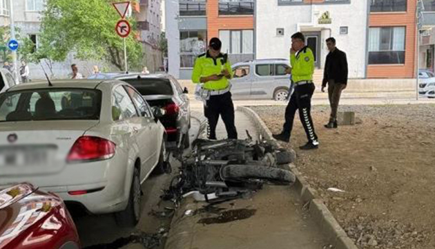 Kaza geçiren trafik polisi şehit oldu