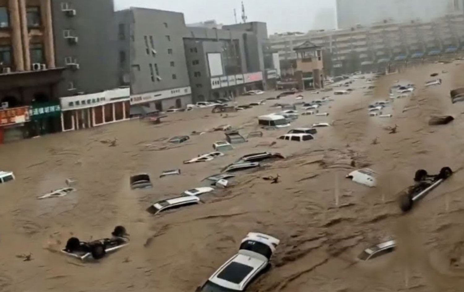 Çin de sel felaketi: 15 ölü